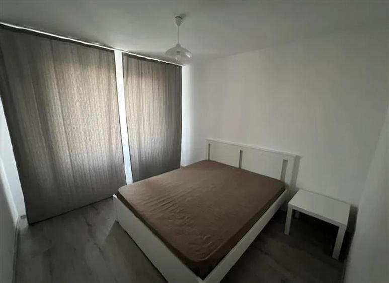 Vanzare Apartament 3 Camere Semidecomandat Piata Sudului-Frumusani - 4