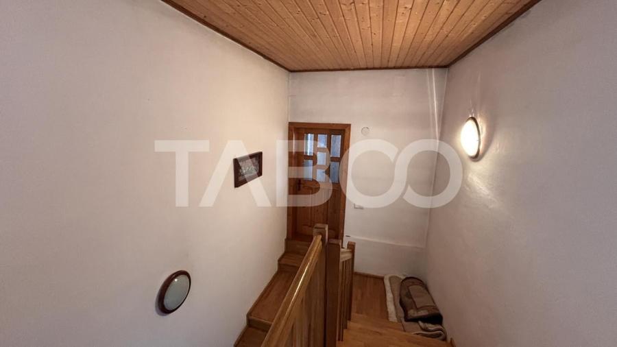 Casa deosebita de vanzare individuala zona Sura Mare 900 mp teren - 17