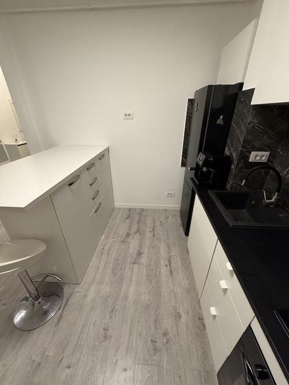 Apartament cu doua camere semidecomandat 40 m2 Poitiers/Continental-Aumovio - 15