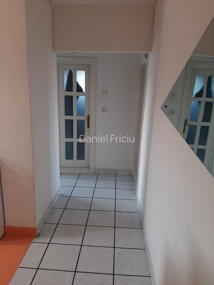 Apartament de vanzare - 2 camere et. 2, Reghin bld. Unirii Apartament de vanzare - 2 camere et. 2, Reghin bld. Unirii