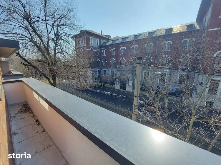 Apartament 3 camere superb Carol-Pache/nou, lux/5min metrou/Comision 0 - 2