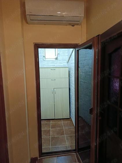 Vand apartament 2 camere decomandat - 1