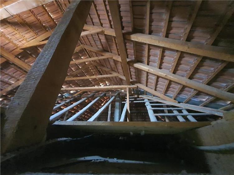 Casa singur in curte cu  700mp teren in orasul Avrig, 25km distanta de Sibiu - 16