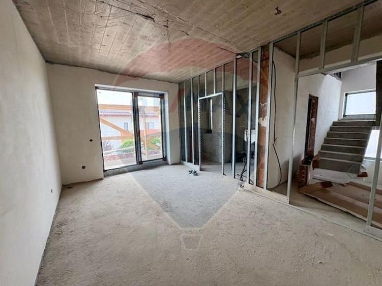 Vila frumoasa cu 5 camere, 700 mp currte si pompa de caldura - Saftica - 4