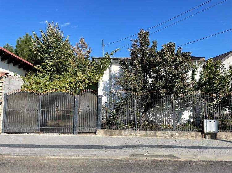 Focsani, Casa cu 1000 MP teren, str. Agriculturii 46 bis - 2