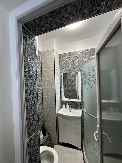 Vand apartament 3 camere cu 2 bai. RENOVAT RECENT Deveselu(Cartier aviatorilor) - 5