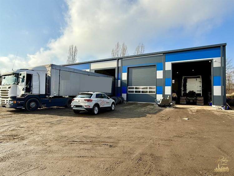 Complex Logistic 3ha de vanzare cu service, parcare, birouri-Vama Bors - 9