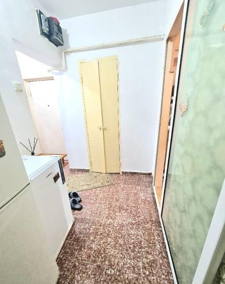 Apart. 1 camera str. Scolilor etaj 1 mobilat - 3