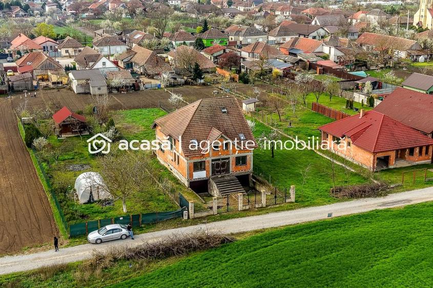 Casă 6 camere - la roșu - Zimandcuz, Arad – COMISION 0 - 1
