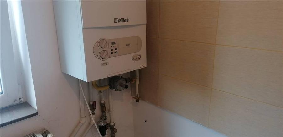 Apartament cu doua camere situat in zona centrala a mun. Focsani. - 12