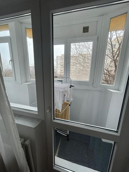 Bucur Obor, 2 minute metrou - 13