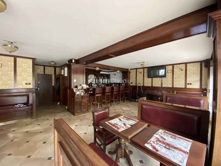 Spatiu comercial cu terasa si parcari, zona premium Zorilor