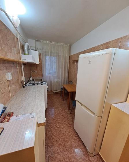 Apartament 2 camere Scoala 7 Botosani (SRI, PRIMAVERII) - 3