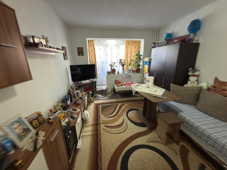 Garsoniera 40 mp, str. Codrii Neamtului, nr. 9 - 1