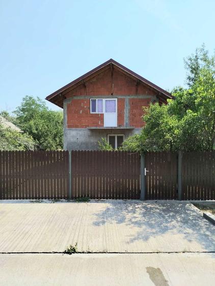 Casa la rosu P+M, 182 mp, teren 2481 mp Barastii de Cepturi, Olt - 1