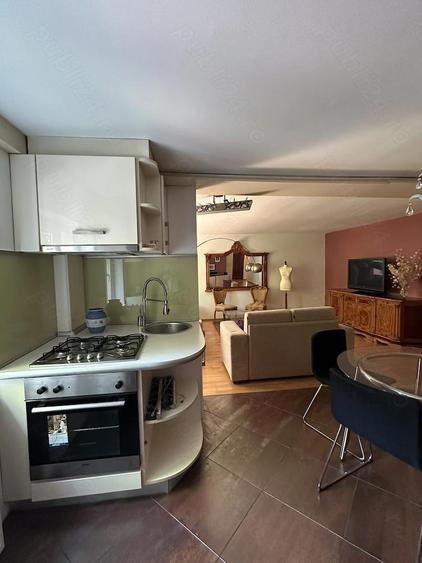 Proprietar inchiriez aoartament cu 3 camere - 1