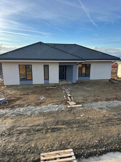 Casa parter,stil mediteranean, Satu Nou de jos cu 530mp teren - 2