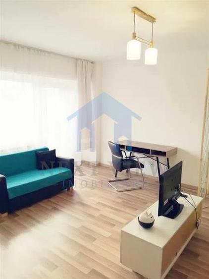 Apartament 1 camera, The Office - 3