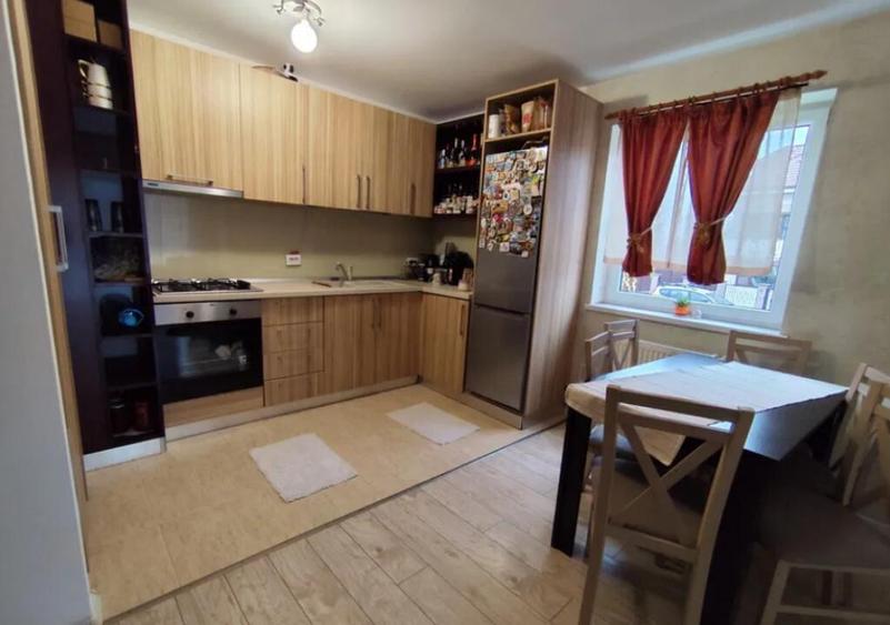 Apartament 2 camere, open space - zona Tractorul - 4