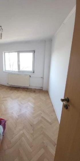 Apartament de vânzare  - 3