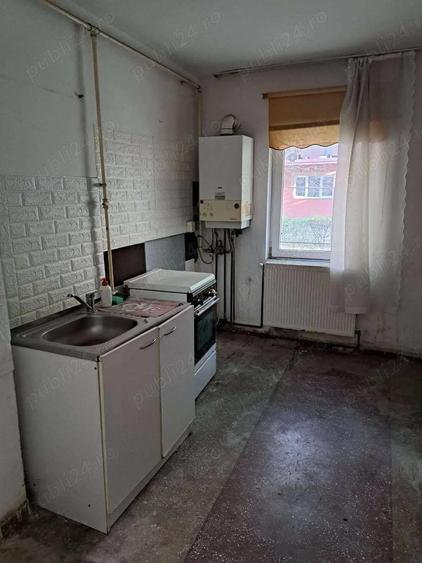 Apartament de vanzare 2 camere , Micro 16 , parter , 53.000 euro neg. - 10
