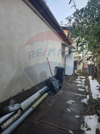 Casa de vanzare, curte proprie -Medias, str. Stadionului - 4
