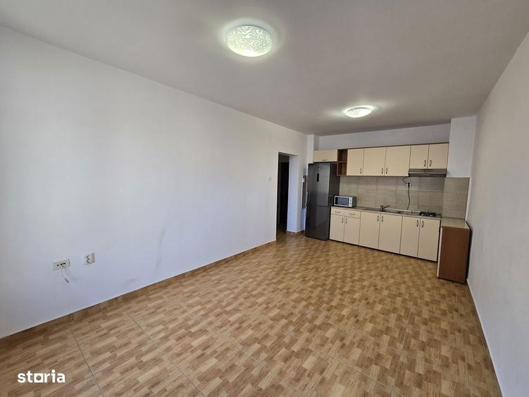 Apartament de 40,01 mp, parter, semi-mobilat, zona Far - 3