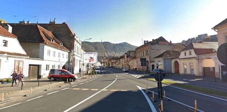 Vand 2 apartamente in Centrul Brasovului,la pret de unul