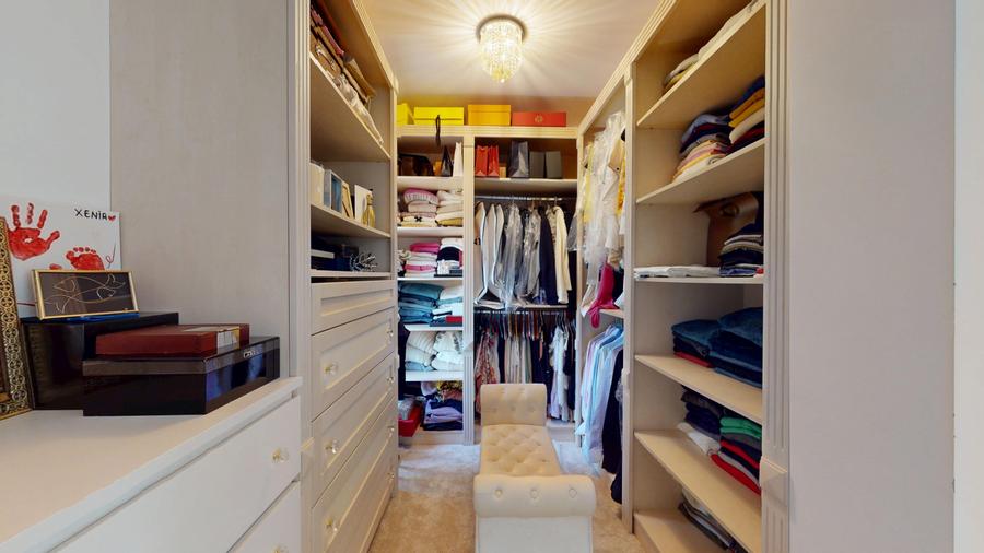 Imobil  de lux pe malul lacului cu ponton, complet mobilat si utilat - 30