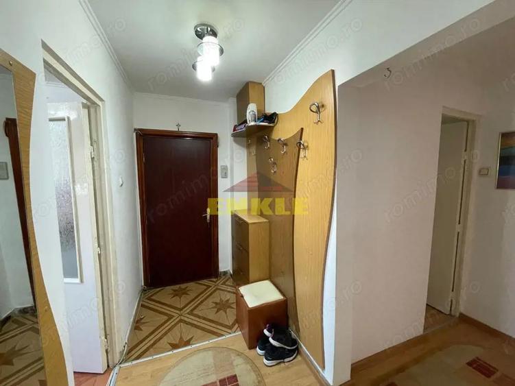 Vanzare apartament 4 camere zona Imparat Traian - 3