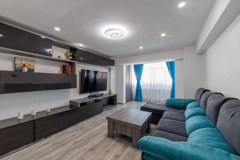 Apartament cu 3 camere decomandat în Prundu