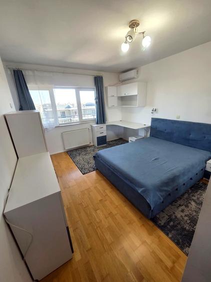 Apartament cu 3 camere decomandat, mobilat în Tei
