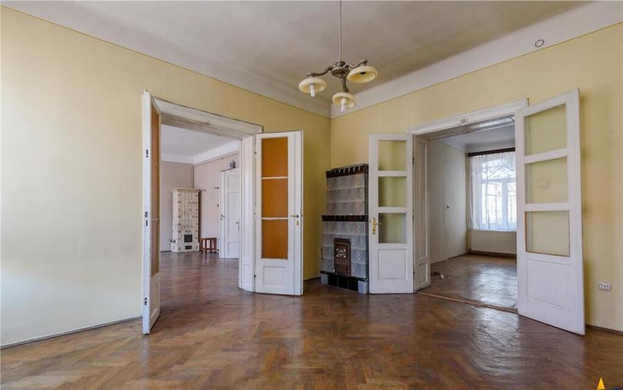 Nivel in vila, curte deosebita, priveliste, Central, Brasov - 6