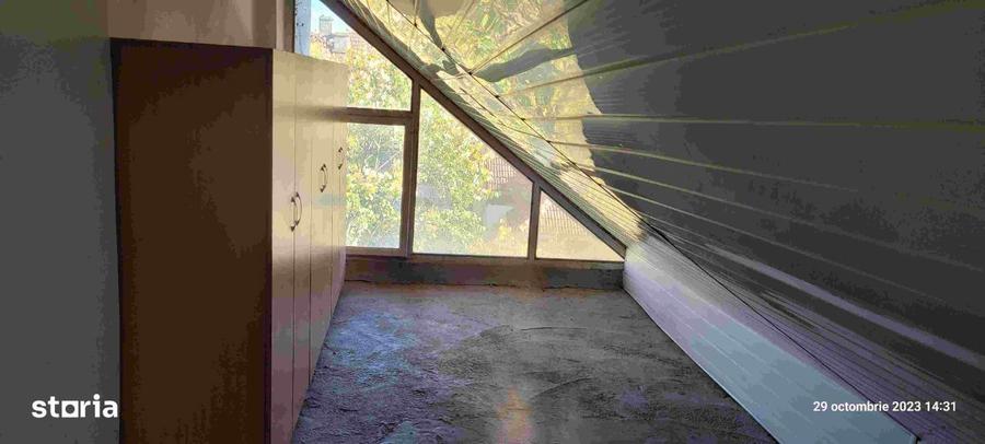 De vanzare apartament 3 camere Arcu, la blocurile tip vila - 1