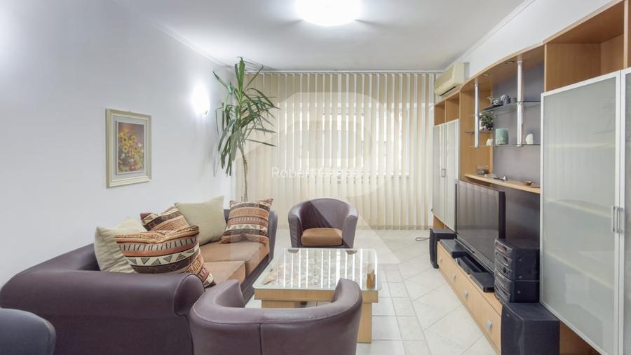 Vanzare apartament 3 camere – Ultracentral, Bloc Scala, Bd. Magheru