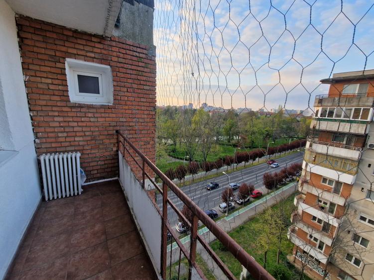 Pe cel mai frumos bulevard din oraș CORNELIU COPOSU-terasa cu vedere spre Bega - 12