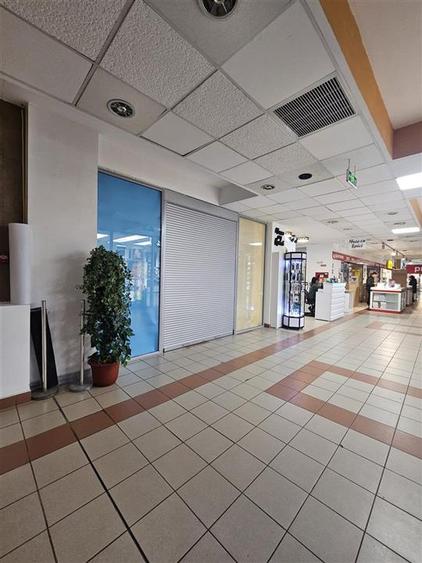 SPATIU COMERCIAL DE INCHIRIAT 170 MP MALL - ONESTI - 1