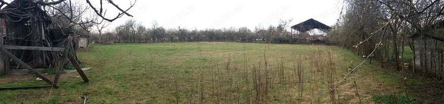 Casa ?i anexe, Cermei central, 2 curti, Front stradal 50 ML, 2880 mp - 2