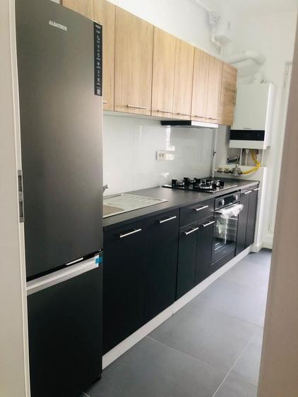 Garsoniera Moderna, Centrala Proprie, Bloc nou - 6