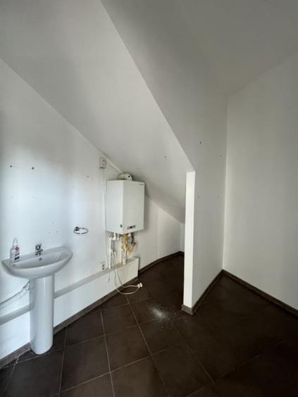 Spatiu comercial\birouri in cladire noua - 14