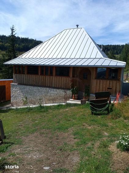 Proprietar, vand teren ?i gospodarie in comuna Arie?eni - 7,5euro/mp - 1
