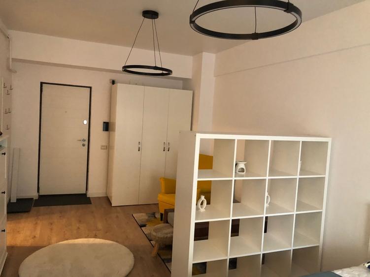 Închiriez  garsonieră  - 4