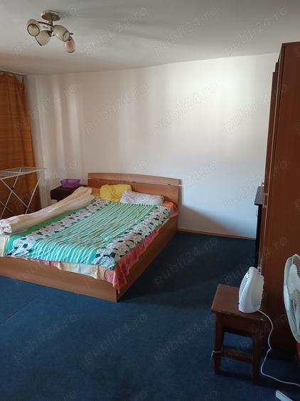 Vand apartament in Resita cu o camera 22500 euro, 35,88 mp,pe calea caransebesului. - 1