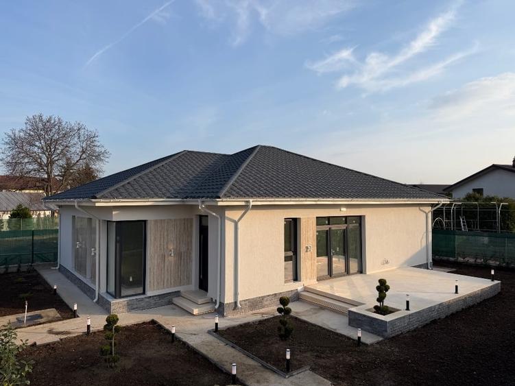 Casă de vânzare Bucov - 5