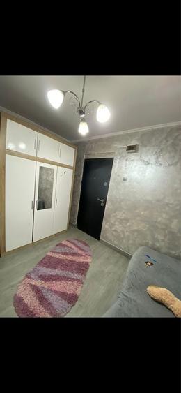 Inchiriez garsoniera - 2