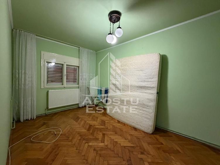 Apartament cu 3 camere, 2 bai, decomandat, centrala proprie, Girocului - 8