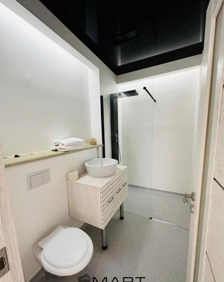 Casa moderna 12 camere - pretabila Pensiune Cisnadie - 12