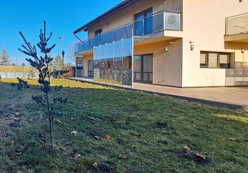 Vilă deosebită în cartier exclusivist la intrarea în Sânpetru - 2