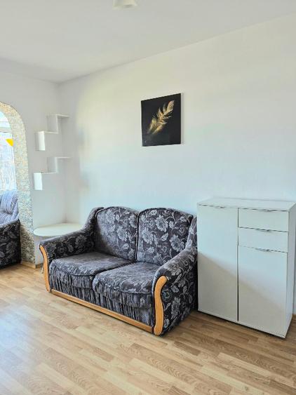 Inchiriez apart 2 camere,Piata Centrala - 6