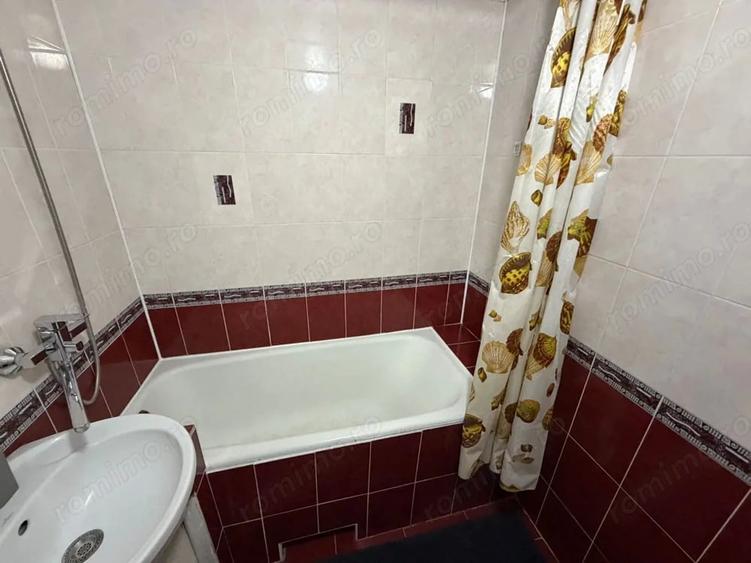 Garsonieră decomandată în Nord